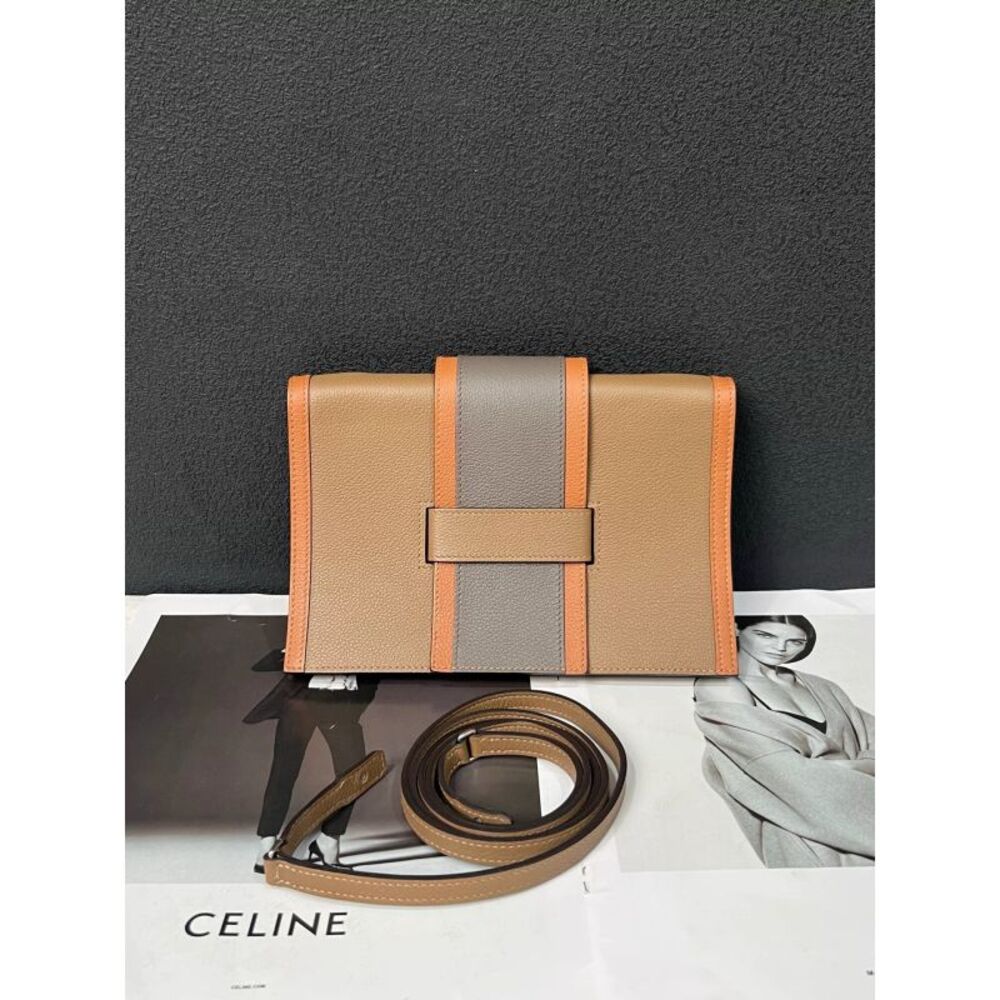 Hermès Women Pre-Loved Bag Very Good Condition